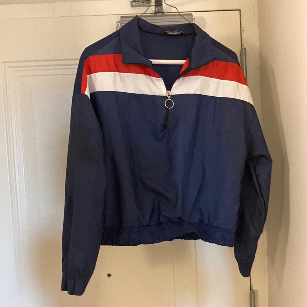 Red white and blue pull over jacket - Picture 1 of 2